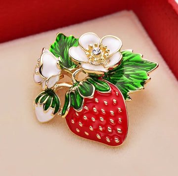 XSB131 - Fashion Strawberry Saree Brooch